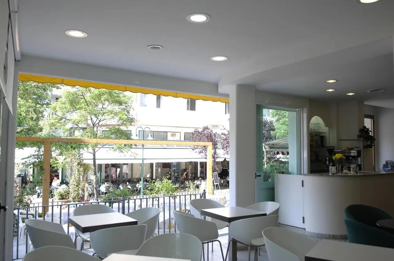 Hotel Sorriso Cattolica 3*,